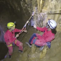 ACTIVITES au départ du centre : Spéléologie
