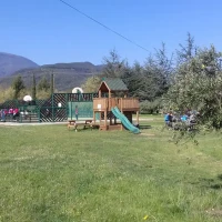 Installations sur le domaine : le terrain de jeux pour enfants