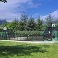 Notre terrain multisports dans le camping